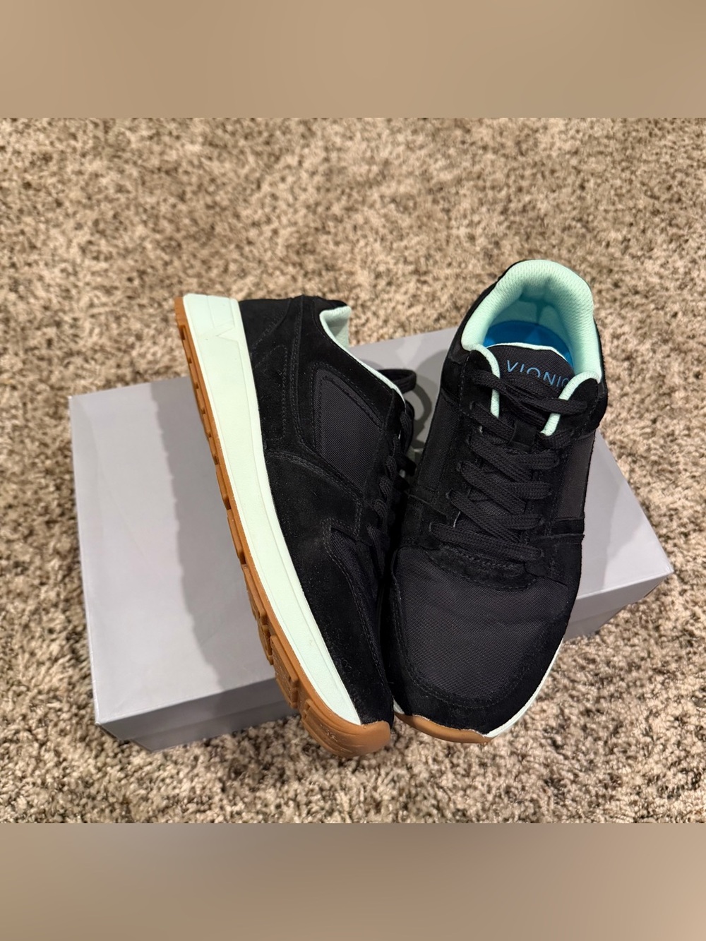 Vionic Black Athletic Sneakers with Mint Lining and Gum Outsole